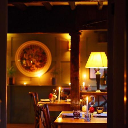 The Greyhound On The Test Hotel Stockbridge  Exterior photo
